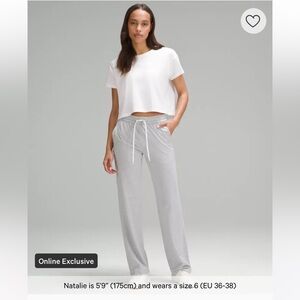 Lululemon Athletica soft jersey mid-rise straight leg pant *regular